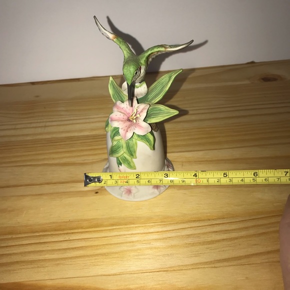 Porcelain humming bird bell - Picture 3 of 7